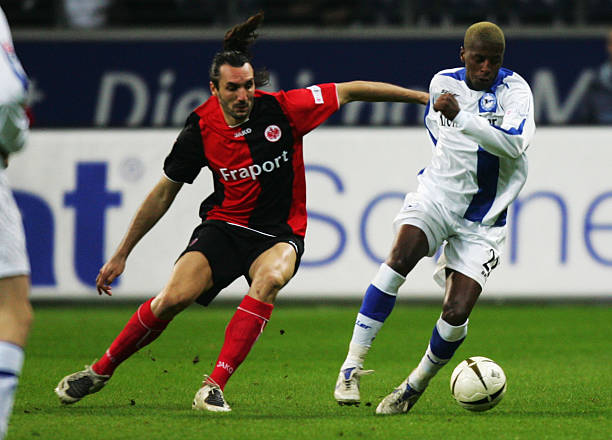 队吸引了大 队吸引了大